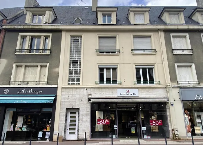 Le Cocon De La Cathedrale - Hypercentre - Jungle Chic - Vue Sur L'iton Et Cathedrale Apartment *